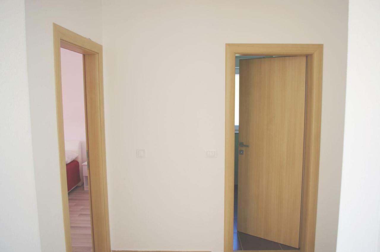 Apartment Lumago Kaštela エクステリア 写真